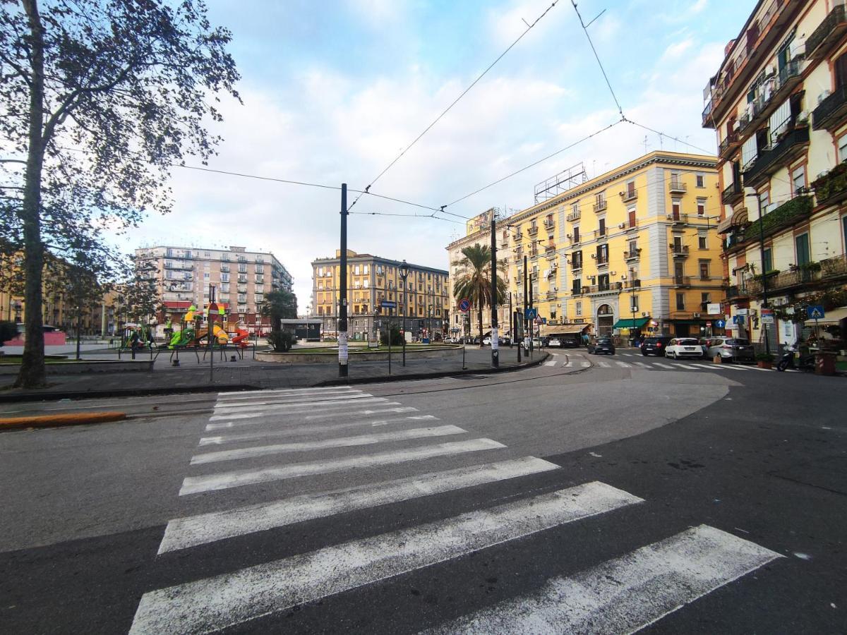 Apartmán Na' Stanza In Piazza Neapol Exteriér fotografie