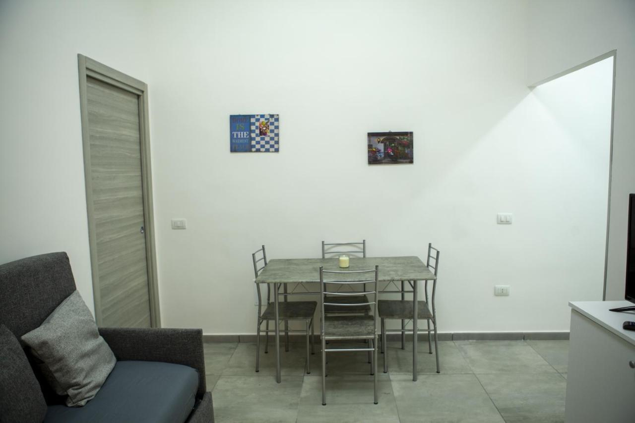 Apartmán Na' Stanza In Piazza Neapol Exteriér fotografie