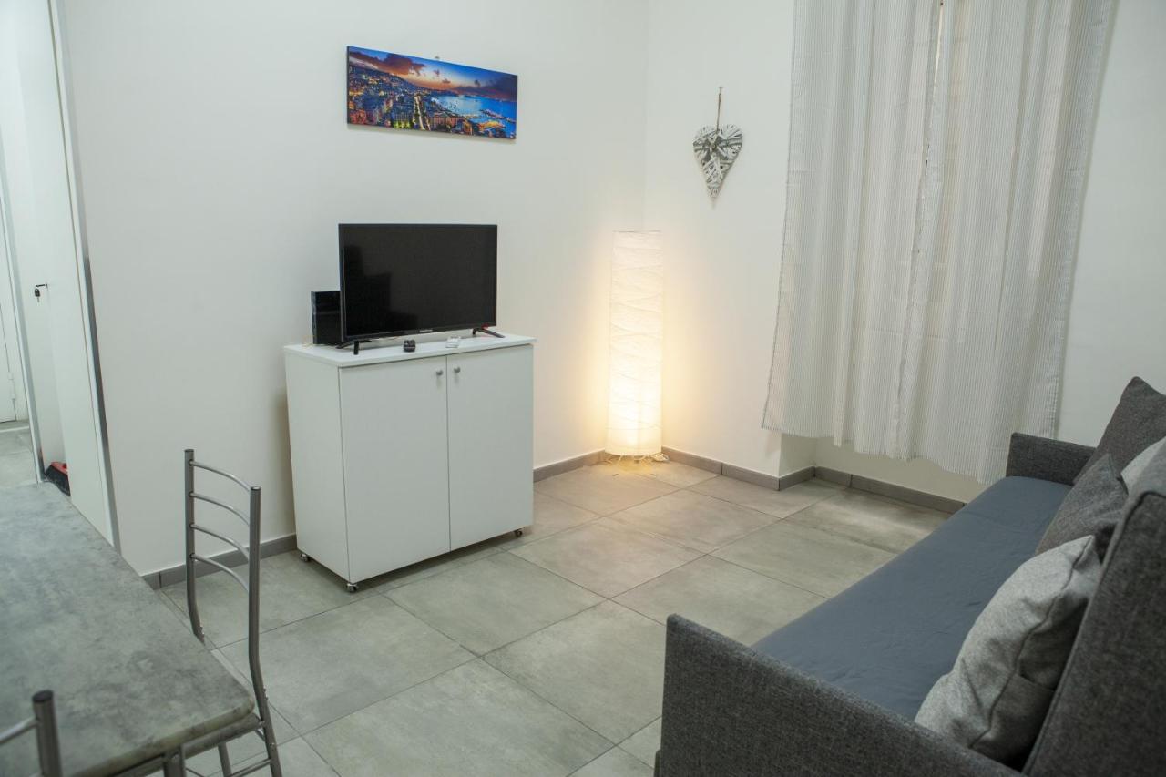 Apartmán Na' Stanza In Piazza Neapol Exteriér fotografie