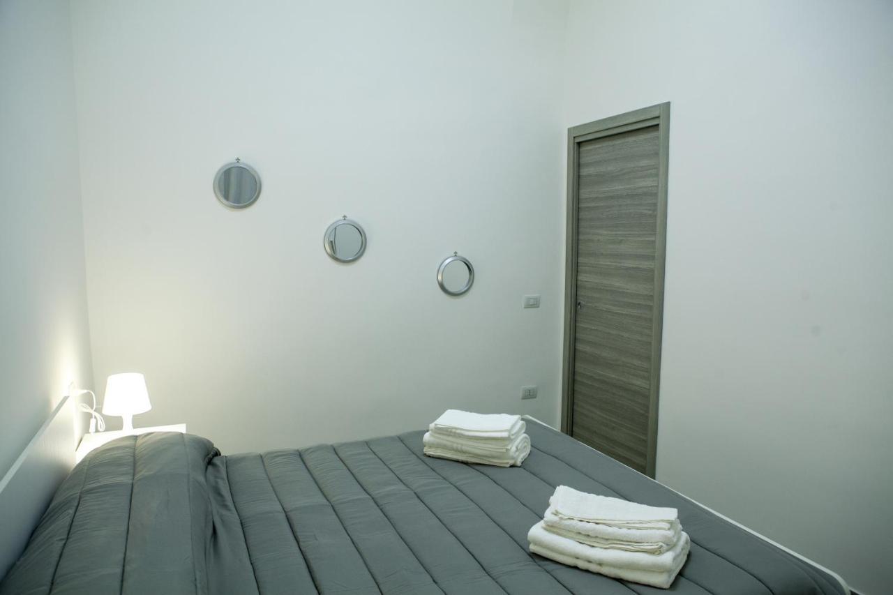 Apartmán Na' Stanza In Piazza Neapol Exteriér fotografie