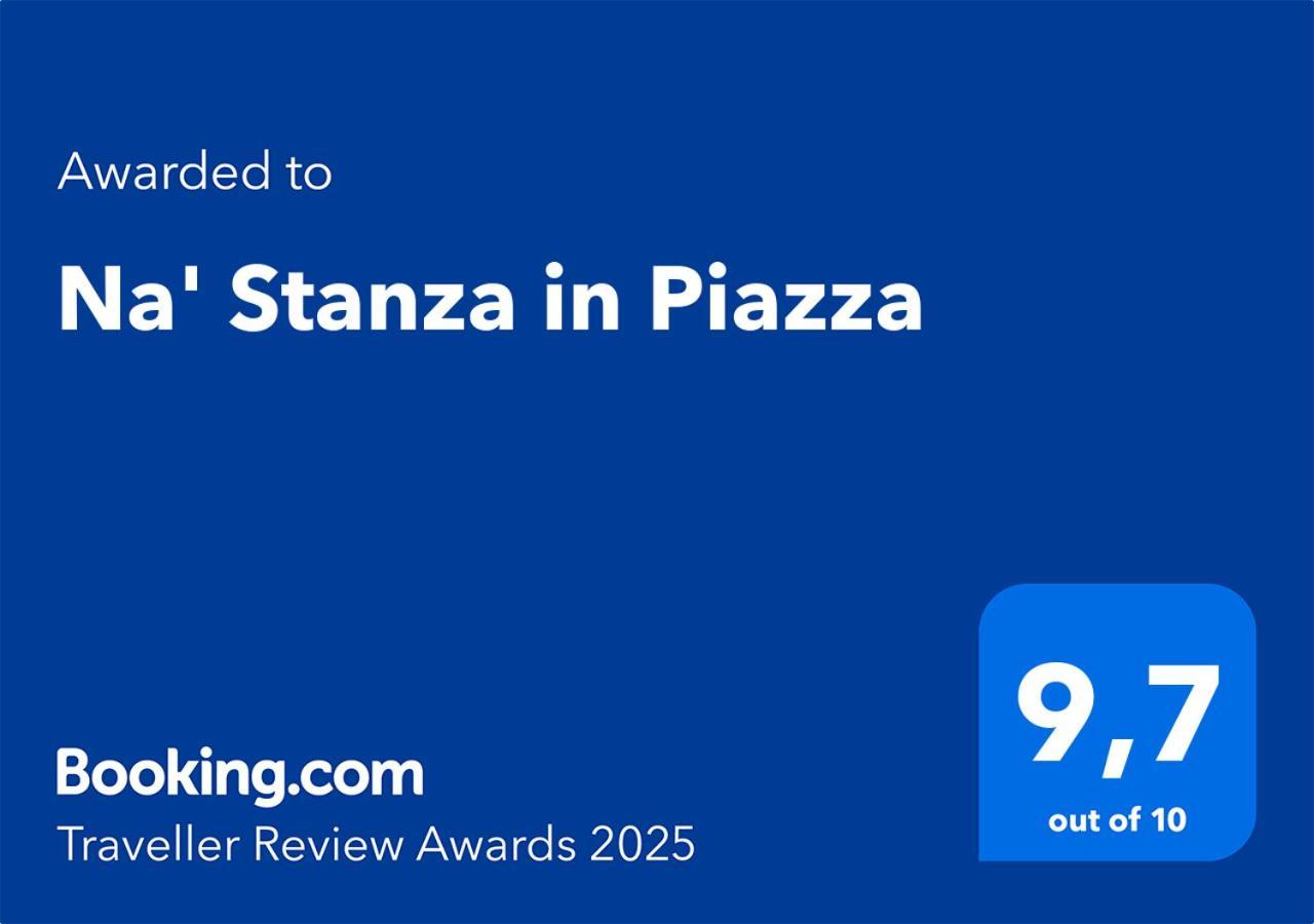 Apartmán Na' Stanza In Piazza Neapol Exteriér fotografie